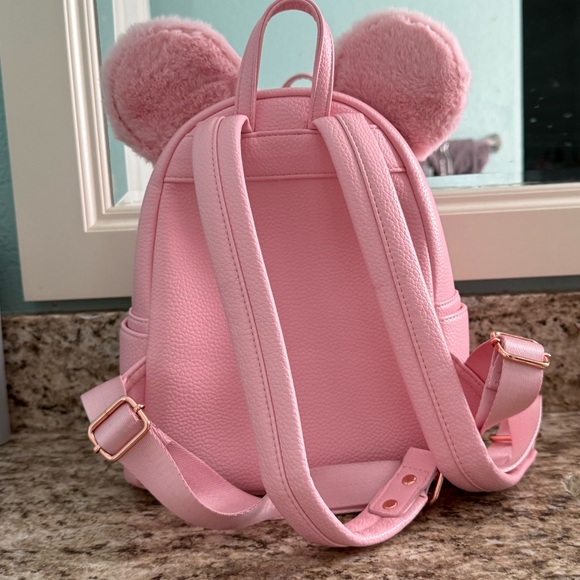 Disney Piglet Pink Loungefly - Picture 5 of 7